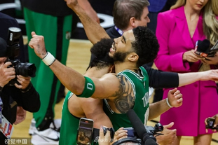 电讯报：队史传奇伊恩·拉什被送往重症监护室，利物浦送祝福（电讯报：利物浦名宿伊恩·拉什进入ICU，俱乐部致以祝愿）