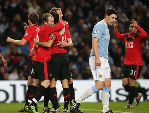 世体：德容与孔德已回国家队报到，其他巴萨球员周二陆续报到（世体：德容、孔德已向各自国家队报到，其余巴萨球员将于周二陆续报到）