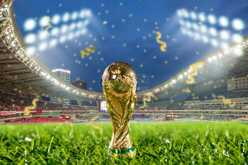 半场：奥格斯堡2-0勒沃库森，吉安努利斯传射，安东-卡德破门（半场战报：奥格斯堡2-0领先勒沃库森，吉安努利斯传射建功，安东-卡德破门）