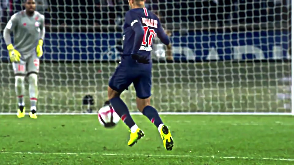 踢球者评德甲本轮最佳阵容：凯恩、奥利塞、莱默尔等人在列（《踢球者》评出德甲本轮最佳阵容：凯恩、奥利塞、莱默尔等入选）