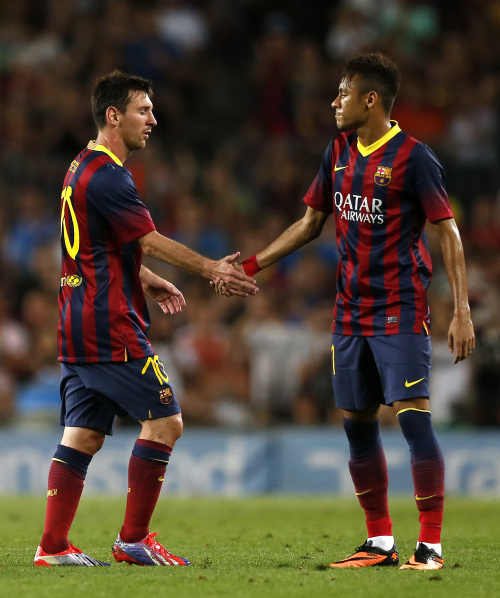 北青：约十人获国足新帅面试资格，邵佳一、李霄鹏等在列（北青：国足新帅面试名单约十人，邵佳一、李霄鹏等入选）