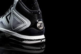 迪亚斯：这是一个充满情绪的夜晚；祝阿什拉夫能早日重返赛场（迪亚斯：情绪起伏的一晚，盼阿什拉夫尽快重返赛场）