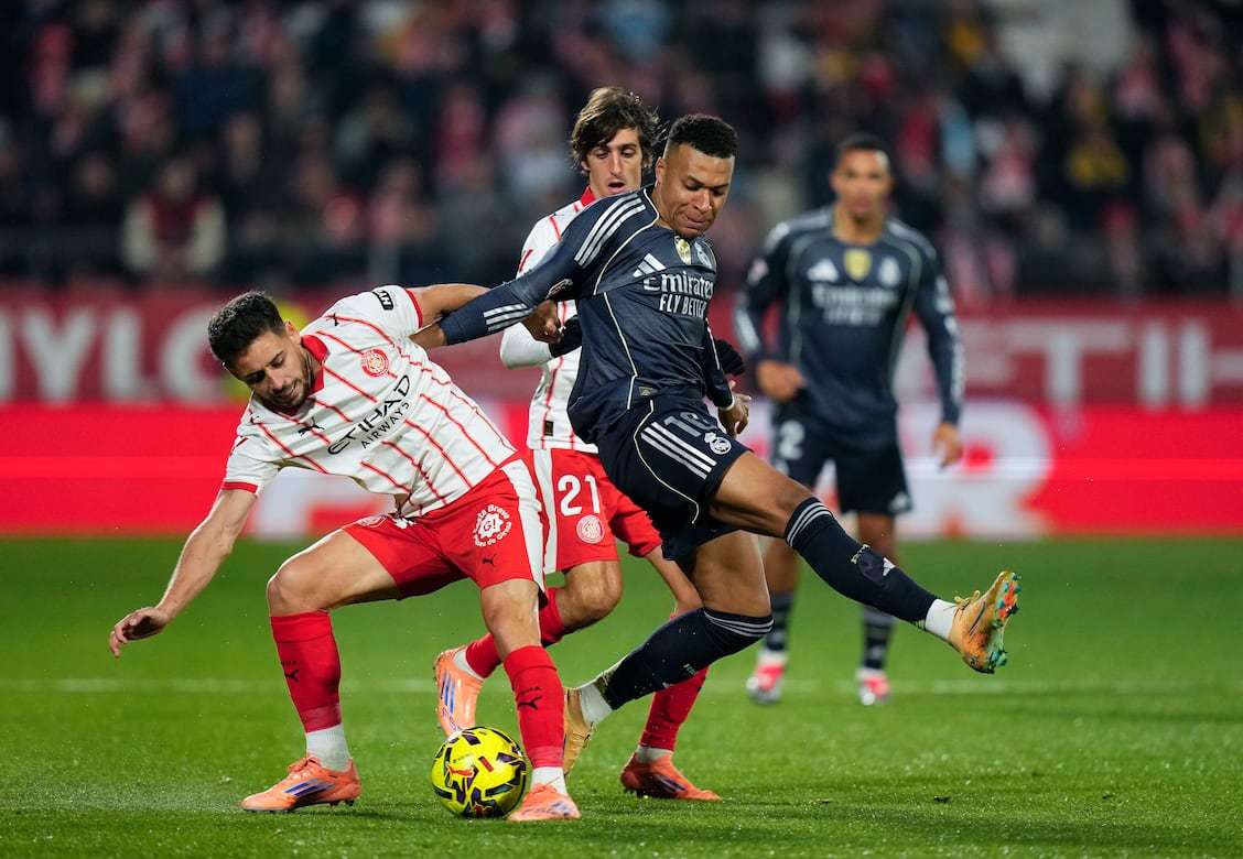 篮球湖人球员连续三场得分上双（湖人球员三连场得分上双）