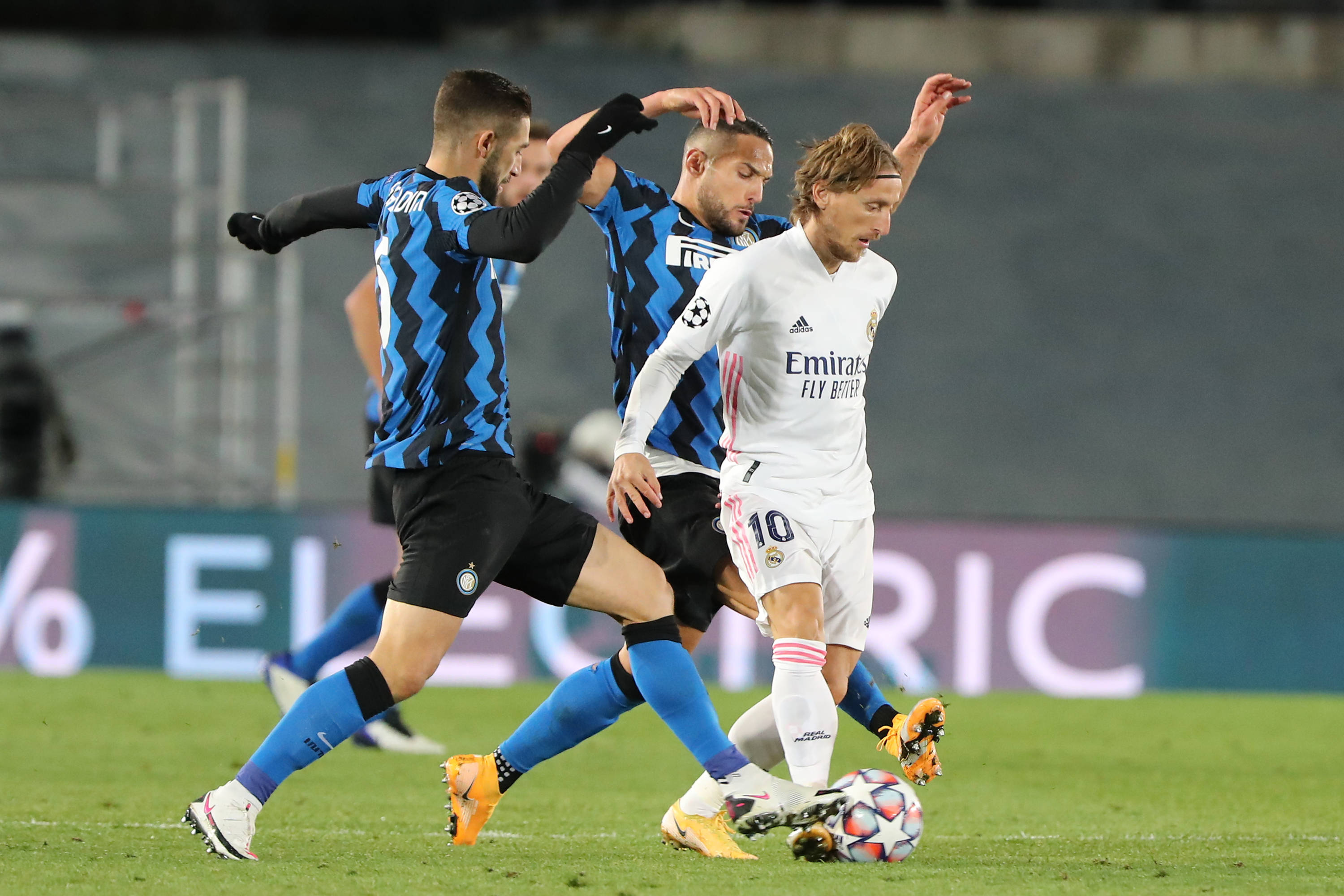 球星单节连拿12分（球星单节狂飙12分）