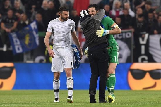 湖人老将经验决定比赛走势