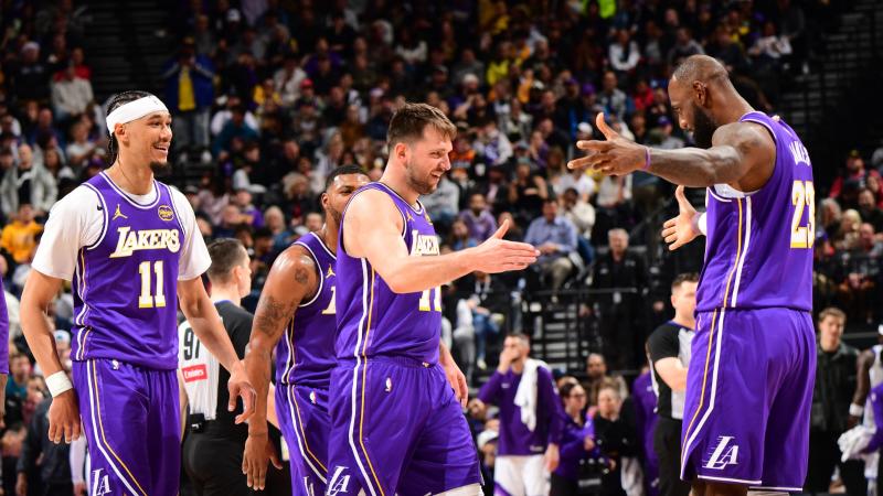 旺达向金-卡戴珊寻求离婚建议，后者：不要为了报复而做任何事（旺达向金·卡戴珊咨询离婚建议，金劝告：切勿出于报复采取任何行动）