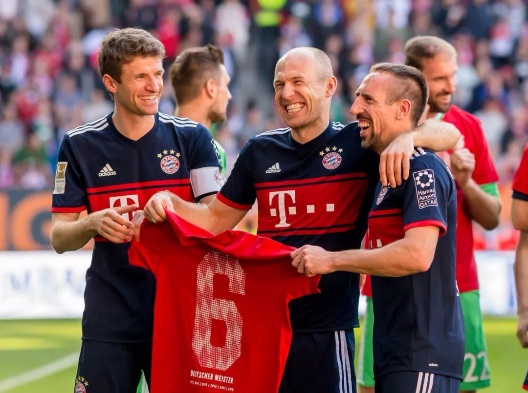 荷兰杯前瞻：费耶诺德多人缺阵，海伦芬能否爆冷晋级？（荷兰杯前瞻：费耶诺德伤兵满营，海伦芬能否上演冷门突围？）